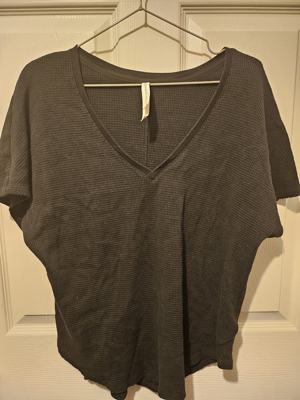 Babaton Charcoal 25 Ptp Oversized V-Neck Waffle Knit Short Sleeve Top
